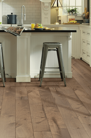 Kitchen hardwood flooring | National Design Mart | Northeast Ohio